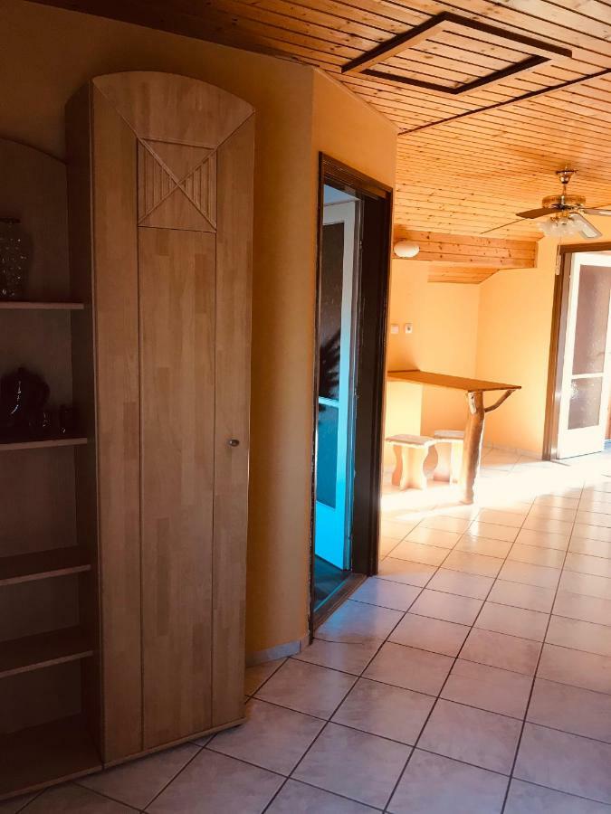 Jesolo Apartmanhaz Balatonkeresztur Luaran gambar